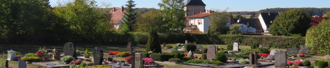 Bestattungen Friedhof Meimbressen in Calden - Holzapfel Bestattungen