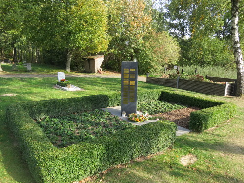 Gemeinschaftsgrab auf dem Friedhof Rothwesten in Fuldatal