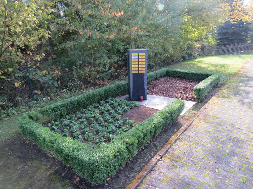 Gemeinschaftsgrab auf dem Friedhof Wahnhausen in Fuldatal