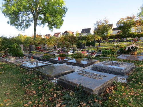 Feuer- bzw. Urnenbestattung auf dem Friedhof Dörnberg in Habichtswald
