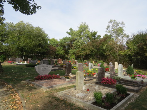 Erdbestattung auf dem Friedhof Niederzwehren in Kassel