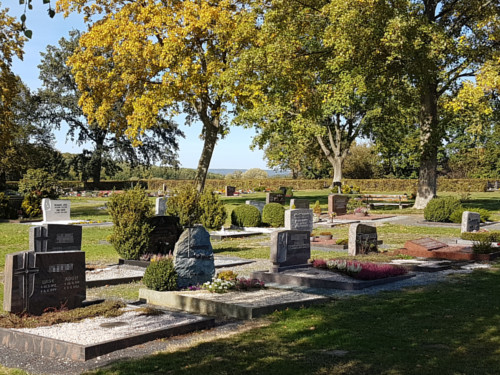 Erdbestattung auf dem Friedhof in Landwehrhagen