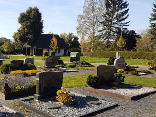 Beerdigung auf dem Friedhof in Lutterberg