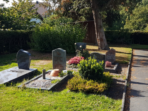 Erdbestattung auf dem Friedhof in Nienhagen